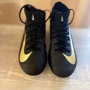 Nike Mercurial Superfly 10
Academy Custom High-Top Soccer Cleats